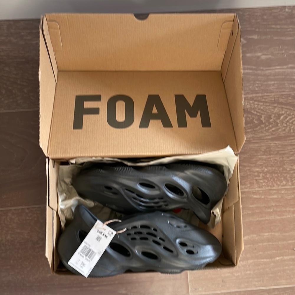Onyx Foam Runner